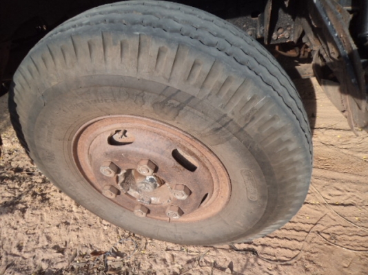 ขายรถอีซูซุNPR 120 แรงม้า สภาพสวยพร้อมใช้งาน