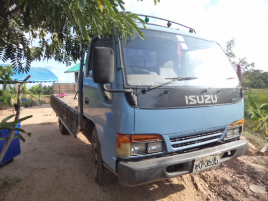 ขายรถอีซูซุNPR 120 แรงม้า สภาพสวยพร้อมใช้งาน
