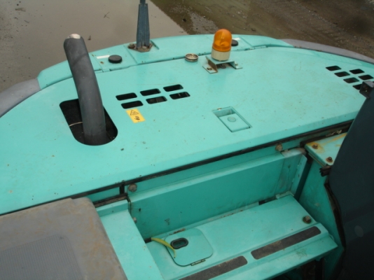 Kobelco SK135SR ปี 2004 สภาพดีมาก นำเข้าจากญี่ปุ่นครับ