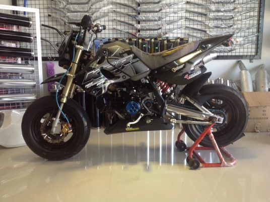 ขาย KSR ลาย 5 เเต่งเต็มลำ เเต่งสวยๆๆ หล่อ สุดคุ้ม 45000 ต่อรองได้ ด่วน