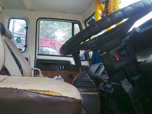 ขายด่วน..รถสิบล้อสองเพลา หัวลากโรเบรท ISUZU ROCKY 240 hp