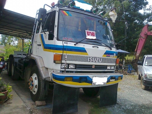 ขายด่วน..รถสิบล้อสองเพลา หัวลากโรเบรท ISUZU ROCKY 240 hp