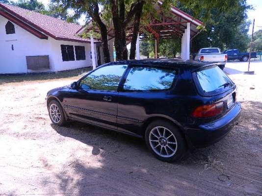 civic 3 d  วิ่ง 180000  กม.  ราคา 179000 บาท รถสวย หนึ่งในร้อยคันครับถึงจะเจอ**********