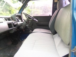 ขายรถ 6 ล้อ TOYOTA 350 ห้าง