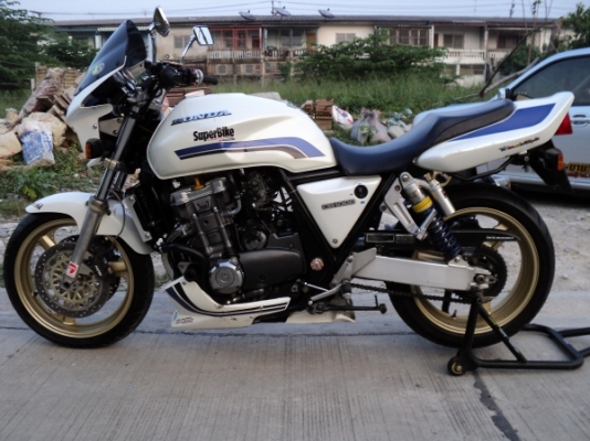 ขายCB1000 อินวอยร์แท้ๆ สภาพสวยๆโดนๆ ขายCB1000 อินวอยร์แท้ๆ สภาพสวยๆโดนๆ