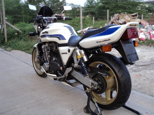 ขายCB1000 อินวอยร์แท้ๆ สภาพสวยๆโดนๆ ขายCB1000 อินวอยร์แท้ๆ สภาพสวยๆโดนๆ