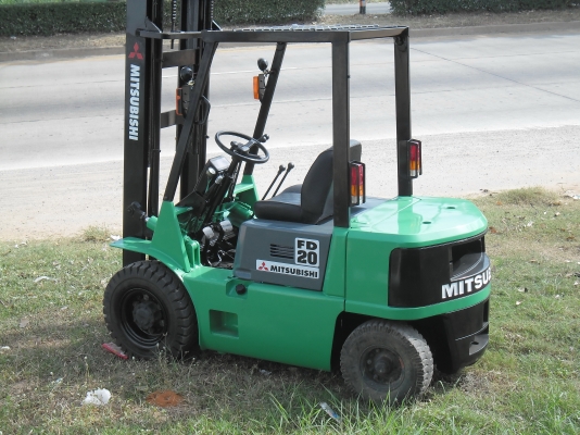 ขายด่วนรถยก MITSUBISHI  FD20 เครื่องยนต์ดีเซล S4E เกียร์ธรรมดา เสาสูง 4 เมตร ยางใหม่ 4 เส้น