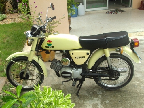 ขาย A 100 ไมล์เหลี่ยม