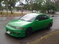 Mazda 323 1.6 Sedan พร้อมใช้งาน