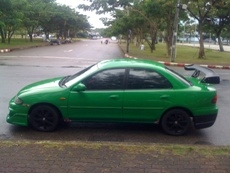 Mazda 323 1.6 Sedan พร้อมใช้งาน