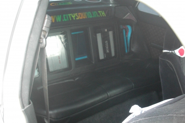 ต้องการขายรถสภาพดีซื้อมาแล้วภรรยาไม่ชอบ ต้องการขายรถสภาพดีซื้อมาแล้วภรรยาไม่ชอบ