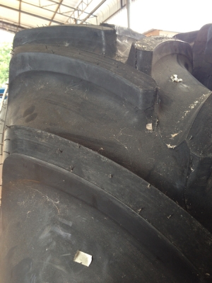 ขายยางฟายสโตนใหม่460/85R38 18.4R38 ชุดสุดท้ายหมดเเล้วหมดเลยเส้นละ32000