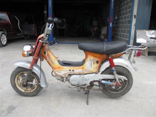 ขายชาลี 4 ก้านบังโคลนหน้าหลังเหล็กเครื่องเดิมสภาพดีขี่ได้ปกติ (จัดส่งทั่วไทย) ขายชาลี 4 ก้านบังโคลนหน้าหลังเหล็กเครื่องเดิมสภาพดีขี่ได้ปกติ (จัดส่งทั่วไทย)