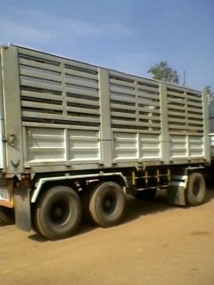 ขายรถMITSUBICHI หัวนอก  3 ใบปัด ลากพ่วงแม่  12 ล้อลากลูก    3  คานรถสวยพร้อมลุยมี  2  พ่วง