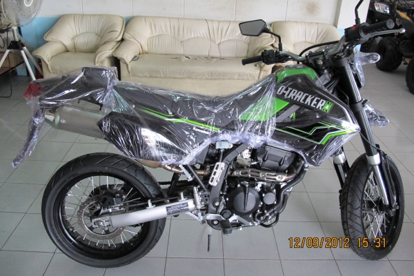 -ผ่อนได้- ขาย KAWASAKI D-Tracker 250 cc พร้อมทะเบียน พร้อมโอน สภาพใหม่มากๆๆ