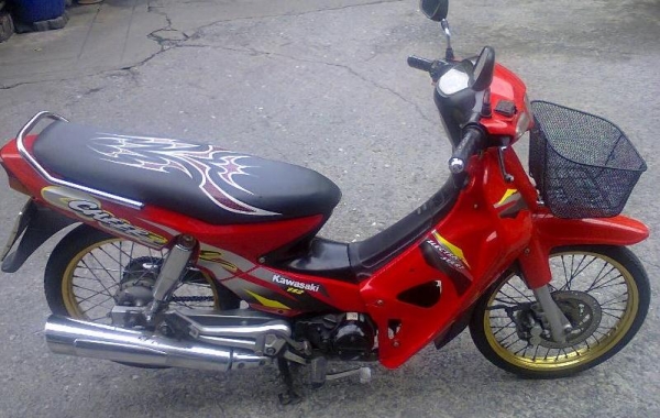 ขายKawasaki Cheer 112cc สตารท์มือ สีแดง จดทะเบียนปี45 พรบ.หมด ก.พ.56 ขายKawasaki Cheer 112cc สตารท์มือ สีแดง จดทะเบียนปี45 พรบ.หมด ก.พ.56