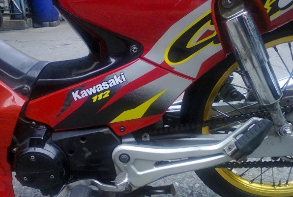 ขายKawasaki Cheer 112cc สตารท์มือ สีแดง จดทะเบียนปี45 พรบ.หมด ก.พ.56 ขายKawasaki Cheer 112cc สตารท์มือ สีแดง จดทะเบียนปี45 พรบ.หมด ก.พ.56