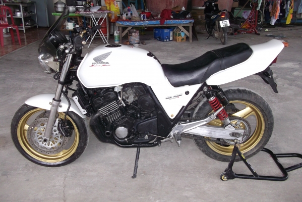 ขาย CB400 อินวอยร์แท้ สวยๆ ขาย CB400 อินวอยร์แท้ สวยๆ