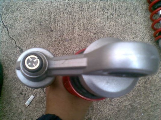 ส่งโช๊คshowaให้พี่สมใสแล้วคับพรุ่งนี้รับของคับ