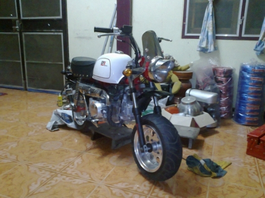 กอลิล่า 125 แต่งขายถูกๆๆสนใจ081-2816793