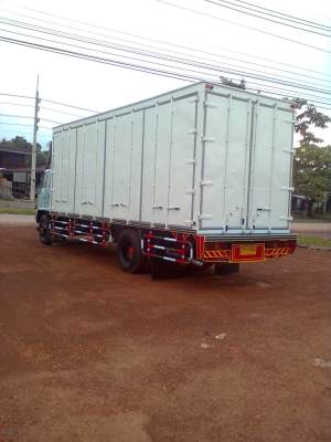 ขาย isuzu ร็อคกี้  195แรงตู้  10 บาน