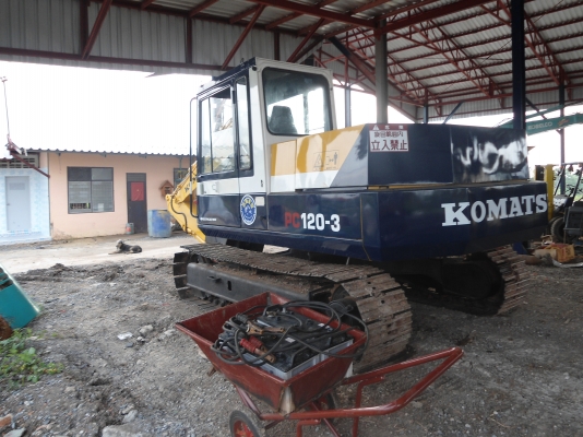 ขายรถแมคโครPC120-3สภาพพร้อมใช้  สนใจติดต่อ บอย 085-156-2314