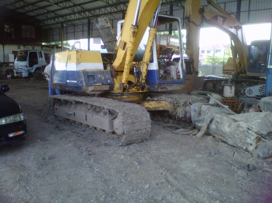 ขายรถแมคโครPC120-5 เครื่องเดิม ปั๊มเดิม ไฟฟ้าตัด ช่วงล่าง 90\% ขายรถแมคโครPC120-5 เครื่องเดิม ปั๊มเดิม ไฟฟ้าตัด ช่วงล่าง 90\%