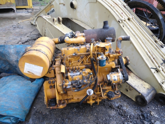 ขายเครื่อง4D105 -3 เครื่องสภาพสวย มีหลายตัวครับ สนใจติดต่อ บอย 085-156-2314