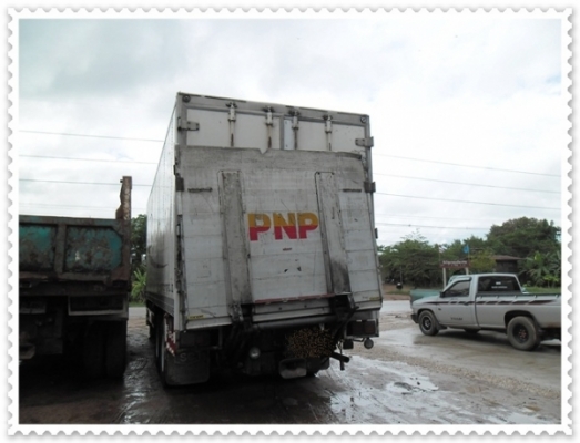 สิบล้อ เพลาเดียว ห้องเย็น เครื่อง 260 แรง น่าใช้