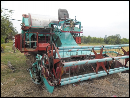 รถเกี่ยวข้าวเกษตรพัฒนา ตัวเดิน 10HT ราคาจิ๊บมาก ไม่มีคนขับเลยอยากขาย!!! รถเกี่ยวข้าวเกษตรพัฒนา ตัวเดิน 10HT ราคาจิ๊บมาก ไม่มีคนขับเลยอยากขาย!!!