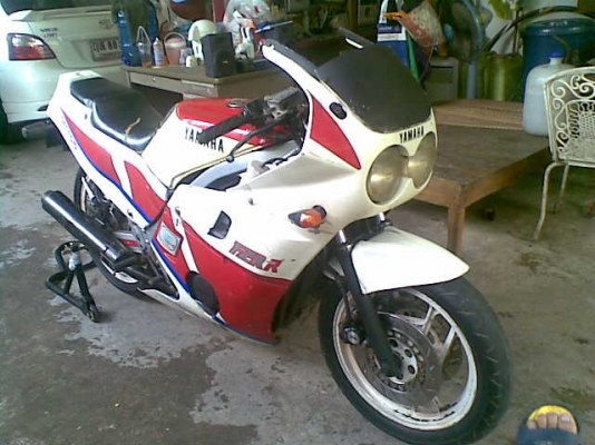 ขายแล้วนะครับขอบคุณลูกค้าทุกคนที่สนใจFZ400Rราคาถูกๆ25900