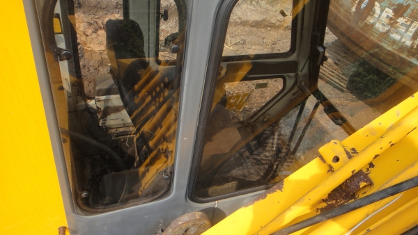 แบคโฮ JCB รุ่น JS 150 LC รถนำเข้าจากญี่ปุ่น ราคาถูก สภาพเดิมๆพร้อมใช้งาน มีใบอินวอย เอกสารครบ สนใจกรุณาโทร 081-5278798 ติดต่อคุณปิยะ แบคโฮ JCB รุ่น JS 150 LC รถนำเข้าจากญี่ปุ่น ราคาถูก สภาพเดิมๆพร้อมใช้งาน มีใบอินวอย เอกสารครบ สนใจกรุณาโทร 081-5278798 ติดต่อคุณปิยะ