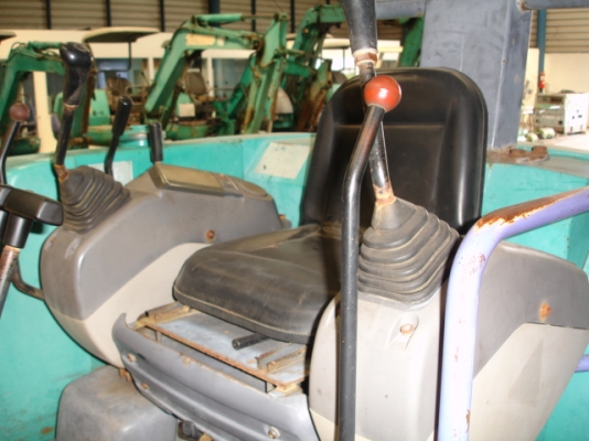 Komatsu PC25-1 + ไลน์หัวเจาะ นำเข้าจากญี่ปุ่น สวย ๆ ราคาไม่แพงครับ