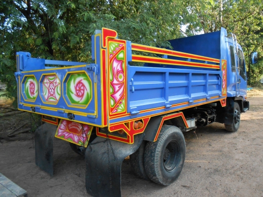 ปรับราคาแล้วจะเอาก็รีบเอา 195 แรง จดประกอบได้ 1 ปีครับ รถสภาพดีมาก รถพร้อมลุย สีไม่มีตำหนิ