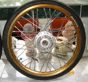 ขายล้อแต่ง ฟีโน่ พร้้อมใส่ 2,200