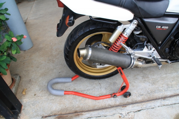 ขาย CB 400 ปี 95 อินวอย สรรพสามิแท้ เครื่องดี ท่อเลส ปลายเคฟล่า เสียงมันเวอร์ ขาย CB 400 ปี 95 อินวอย สรรพสามิแท้ เครื่องดี ท่อเลส ปลายเคฟล่า เสียงมันเวอร์