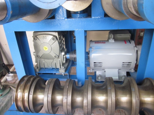 ขายเครื่องดัดเหล็ก สภาพใหม่ ใช้ได้4เดือน มอเตอร์มิตซู 3 แรง ลงซ้ำอีกที