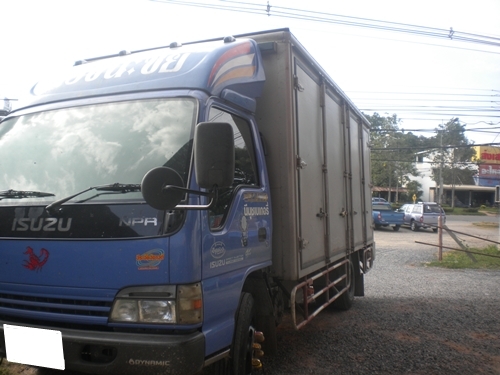 ขาย isuzu NPR 130 พร้อมตู้เลส 10บาน ปี48 ขาย isuzu NPR 130 พร้อมตู้เลส 10บาน ปี48