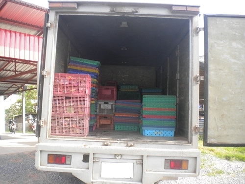 ขาย isuzu NPR 130 พร้อมตู้เลส 10บาน ปี48 ขาย isuzu NPR 130 พร้อมตู้เลส 10บาน ปี48
