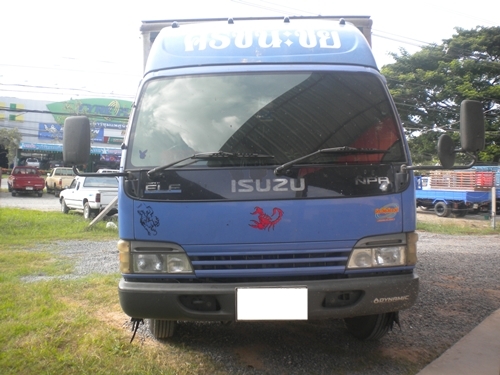ขาย isuzu NPR 130 พร้อมตู้เลส 10บาน ปี48