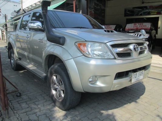 ขาย snockle safare และกันชนหลัง  ติดกับ vigo สีบร์อนเงิน