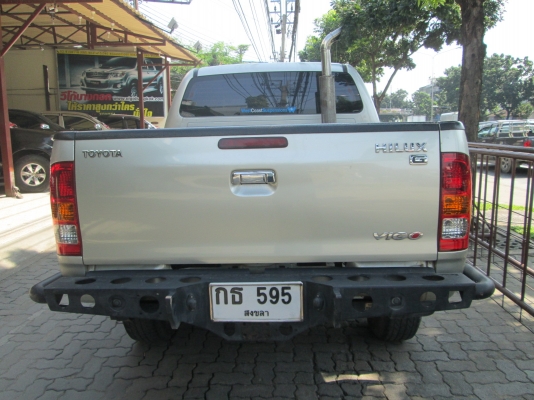 ขาย snockle safare และกันชนหลัง  ติดกับ vigo สีบร์อนเงิน