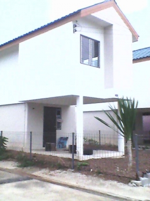 ขายบ้านสวย สองห้องนอน หนึ่งห้องน้ำ สองขั้น ติดถนนใหญ่ บรรยากาศดี