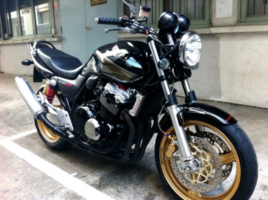 ขาย CB400 SF V-TEC3 ปี2004 อินวอย+สรรพสามิต+พรบ สภาพสวยๆ ราคาพิเศษ