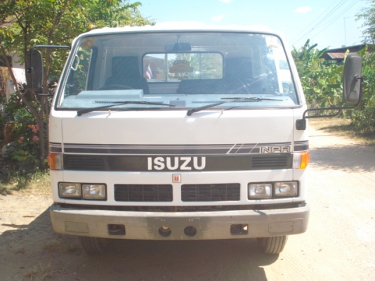 ขาย ISUZU NPR 115 แรงม้า รถห้างแท้สภาพสวยครับ ขาย ISUZU NPR 115 แรงม้า รถห้างแท้สภาพสวยครับ