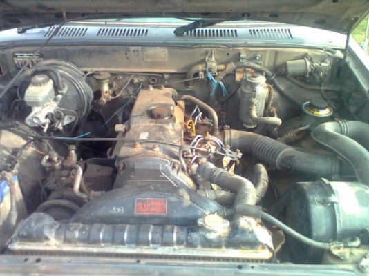 TOYOTA HILUX LN111 - 2.8 TURBO  MT 4WD ปี 97 รถสวยบางเดิมสภาพดีพร้อมใช้งาน เครื่องดี ภายในสวย CD แอร์ พวงมาลัยเพาเวอร์ครบ ระบบขับเคลื่อน 4 ล้อใช้งานได้ปกติดีทุกอย่าง ช่วงล่างแน่นหนึบ เอกสารเล่มทะเบียนภาษีครบไม่ขาดพร้อมโอนครับ