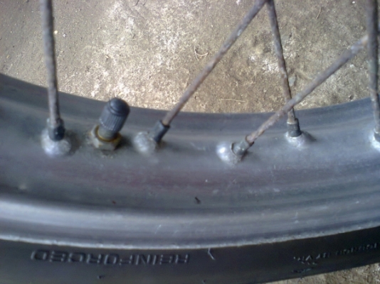 BMW R26  ทองขาว สตาร์ตติดขับได้  อยู่โลตัส สมุทรสาคร