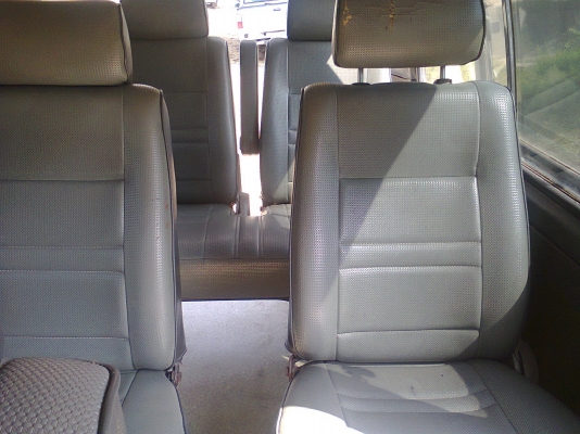 ขายรถตู้ TOYOTA สวยๆ ประหยัดน้ำมัน มือเดียว ใช้งานทุกวันเครื่อง 3L 2800 ซีซี