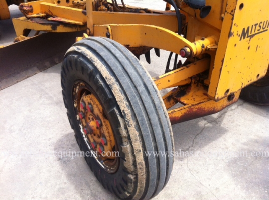 รถเกรด HA46F บจก.สหสินอีควิปเม้นท์ โทร.081-5851880, 02-5168100-1 www.sahasinequipment.com