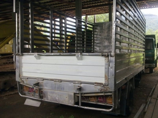 รถฮีโน่ 6 ล้อ รั่ว KM777 177 แรงม้า รถฮีโน่ 6 ล้อ รั่ว KM777 177 แรงม้า